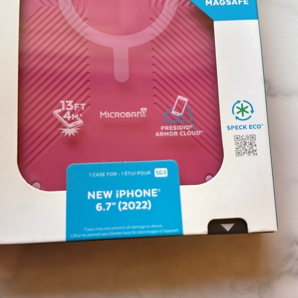 Speck case for iPhone - Picture 2 of 4